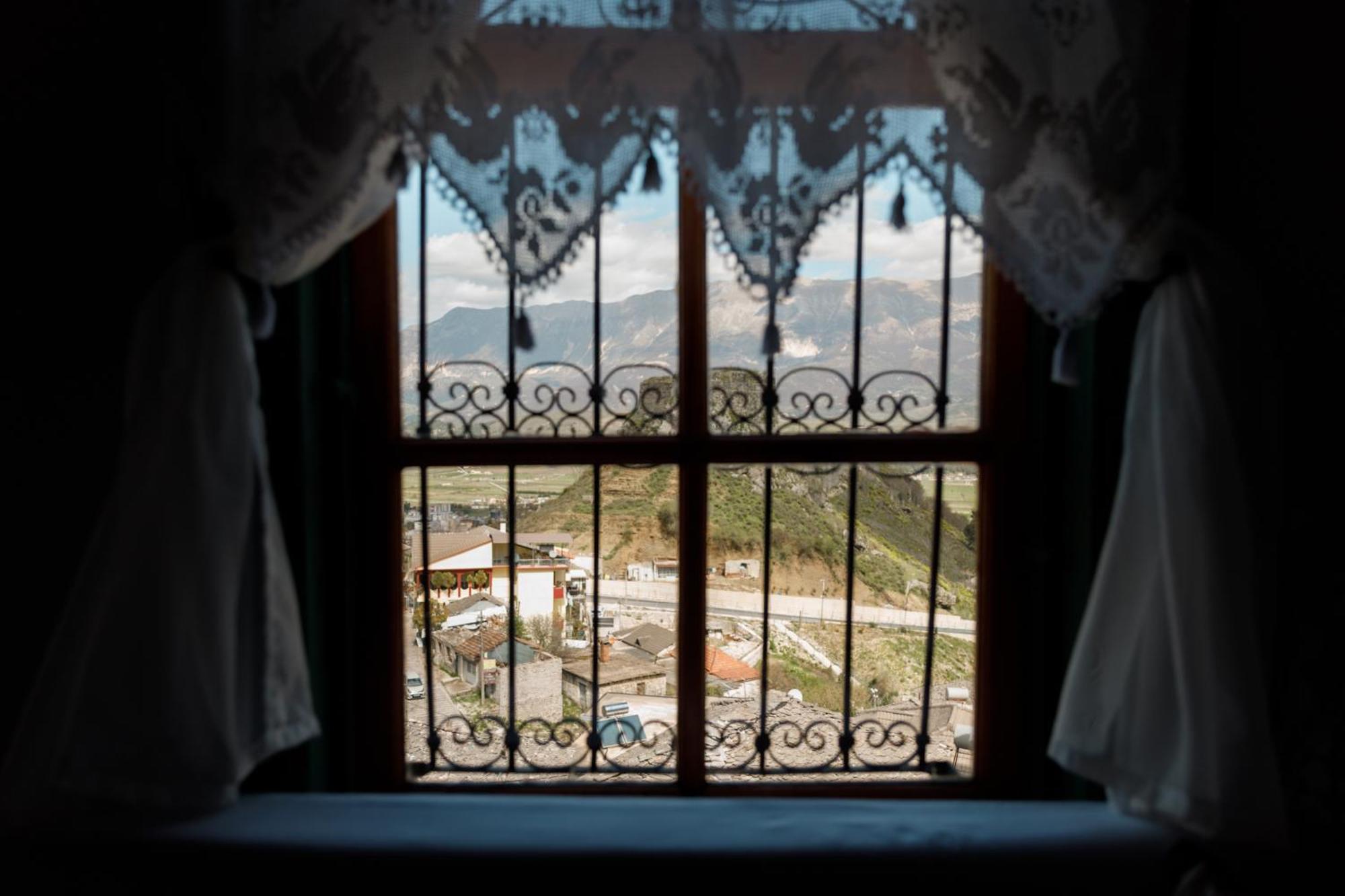 Guesthouse 1805 Gjirokastër Dış mekan fotoğraf