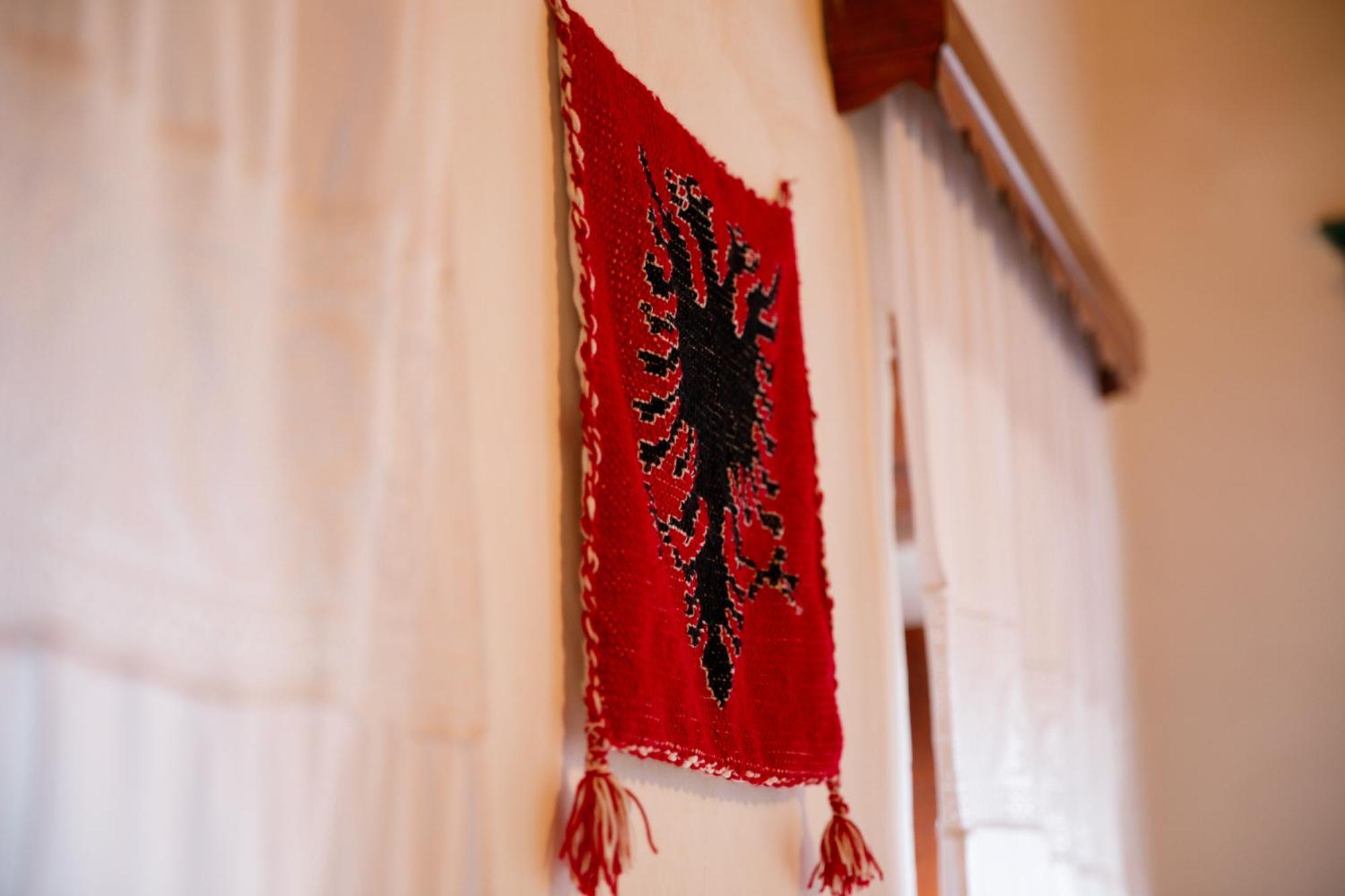 Guesthouse 1805 Gjirokastër Dış mekan fotoğraf