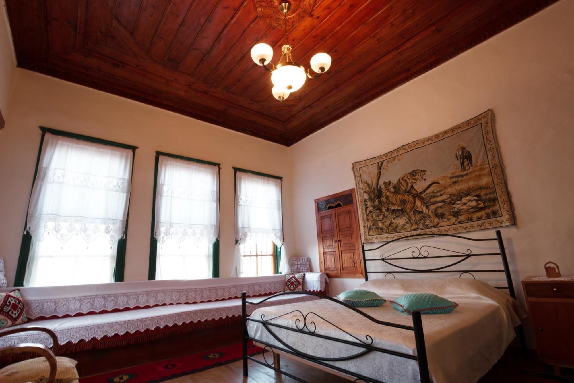 Guesthouse 1805 Gjirokastër Dış mekan fotoğraf