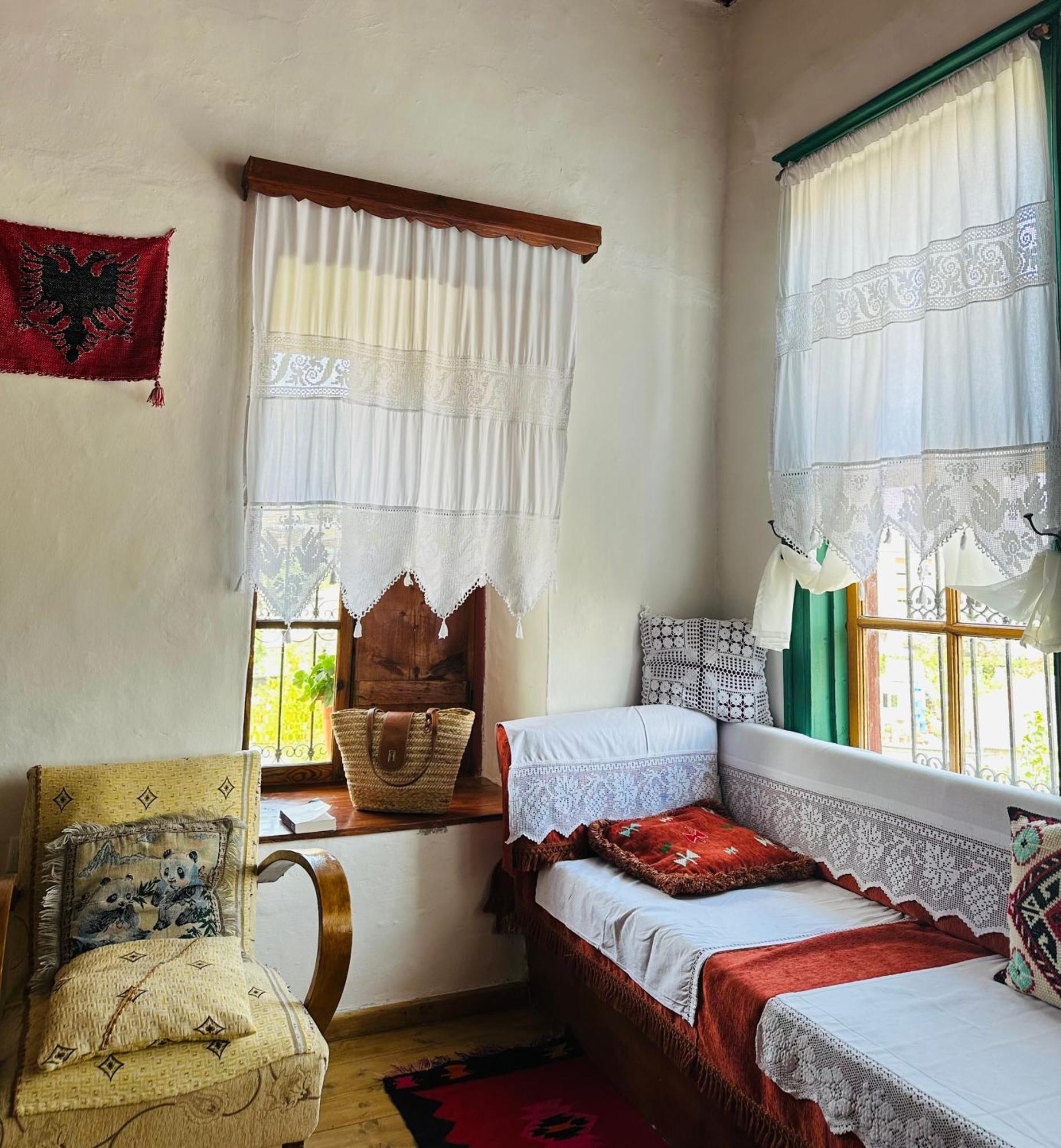 Guesthouse 1805 Gjirokastër Dış mekan fotoğraf